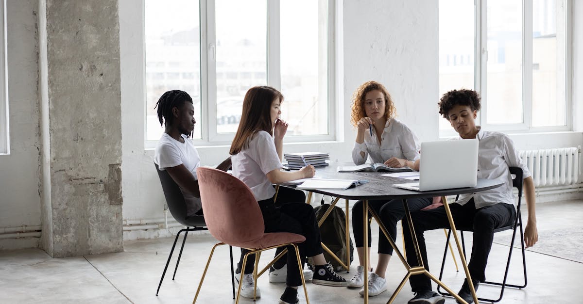 技术支持辅助的监管与修缮:行业机构支持的可能性